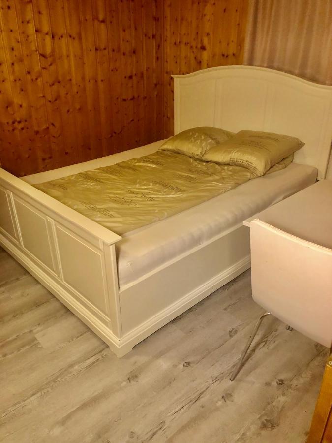 Riviera Bed & Breakfast Amden Luaran gambar