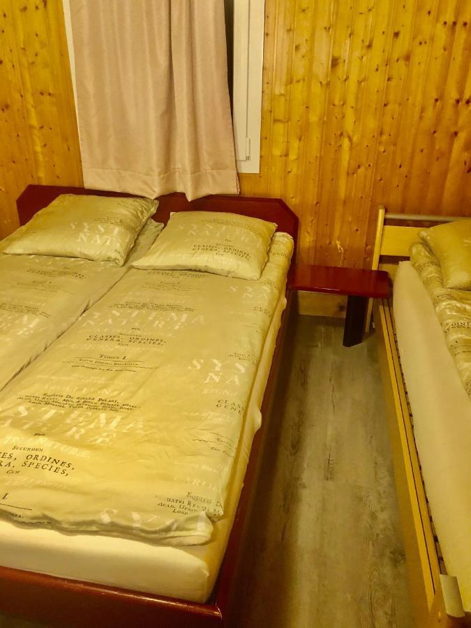 Riviera Bed & Breakfast Amden Luaran gambar
